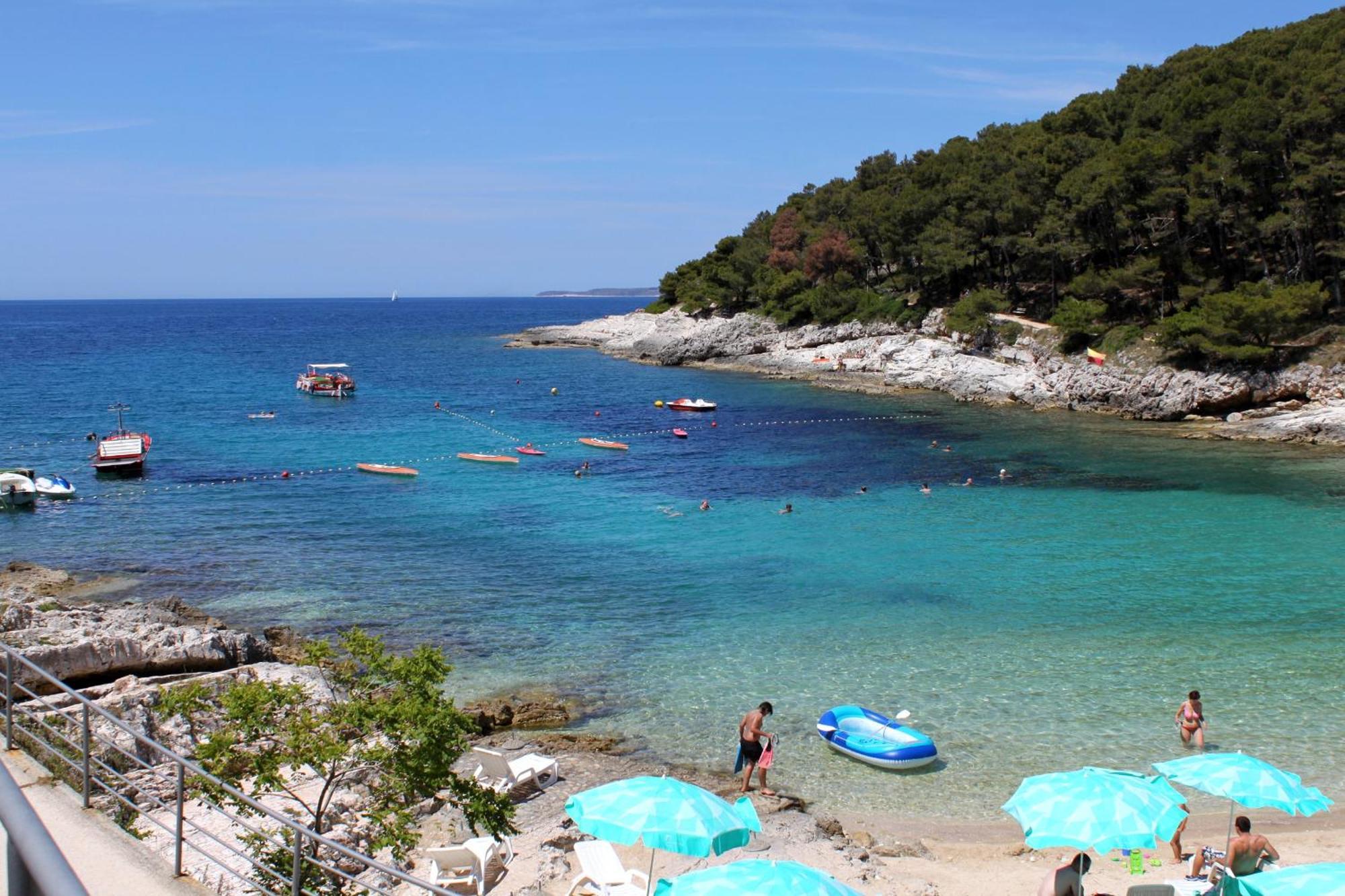 Apartments And Rooms With Parking Space Mali Lošinj Kültér fotó