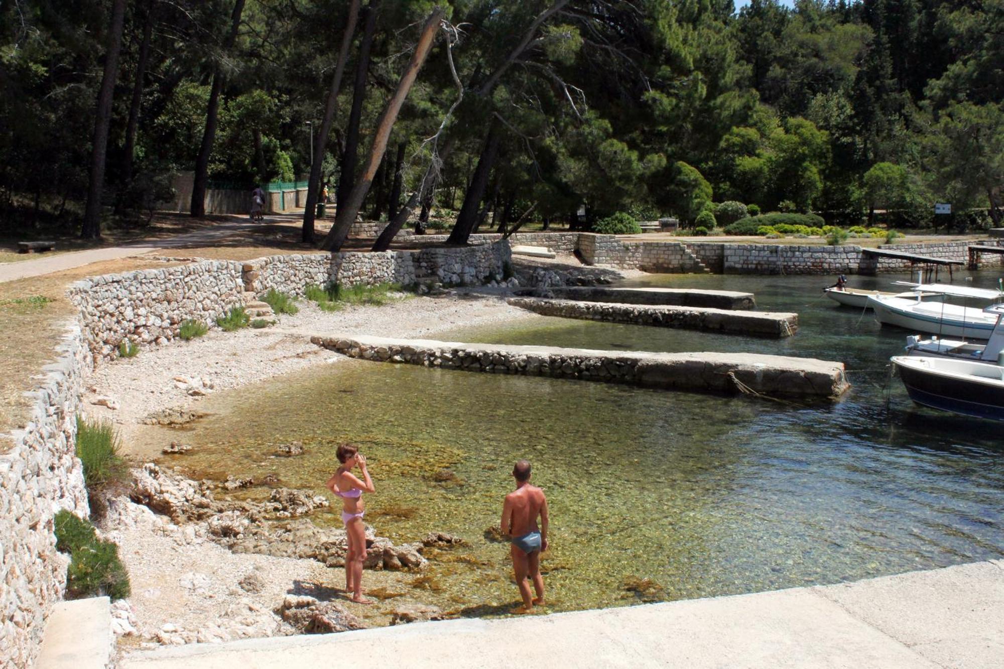 Apartments And Rooms With Parking Space Mali Lošinj Kültér fotó
